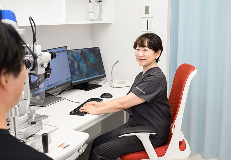 女性眼科専門医による丁寧な診療